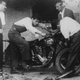 Illustration for article titled Che Guevara's Son Is Giving Motorcycle Tours Of Cuba